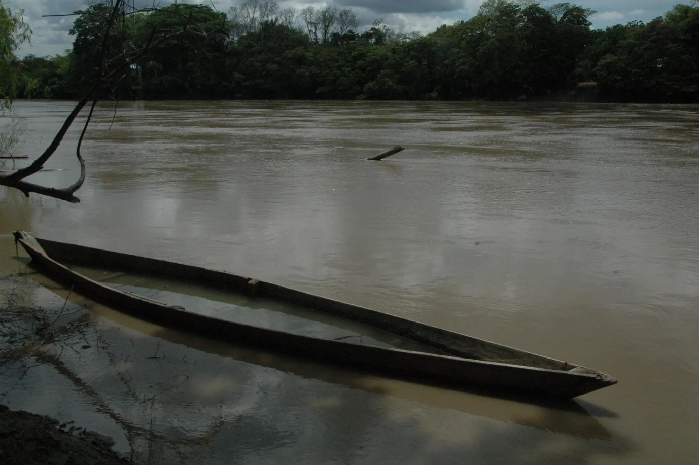  Río Salinas, Sayaxché Petén. Comunidad Mollejón. Foto Nelton Rivera 